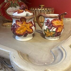 Source Unknown Autumn Leaf Sugar and Creamer Set